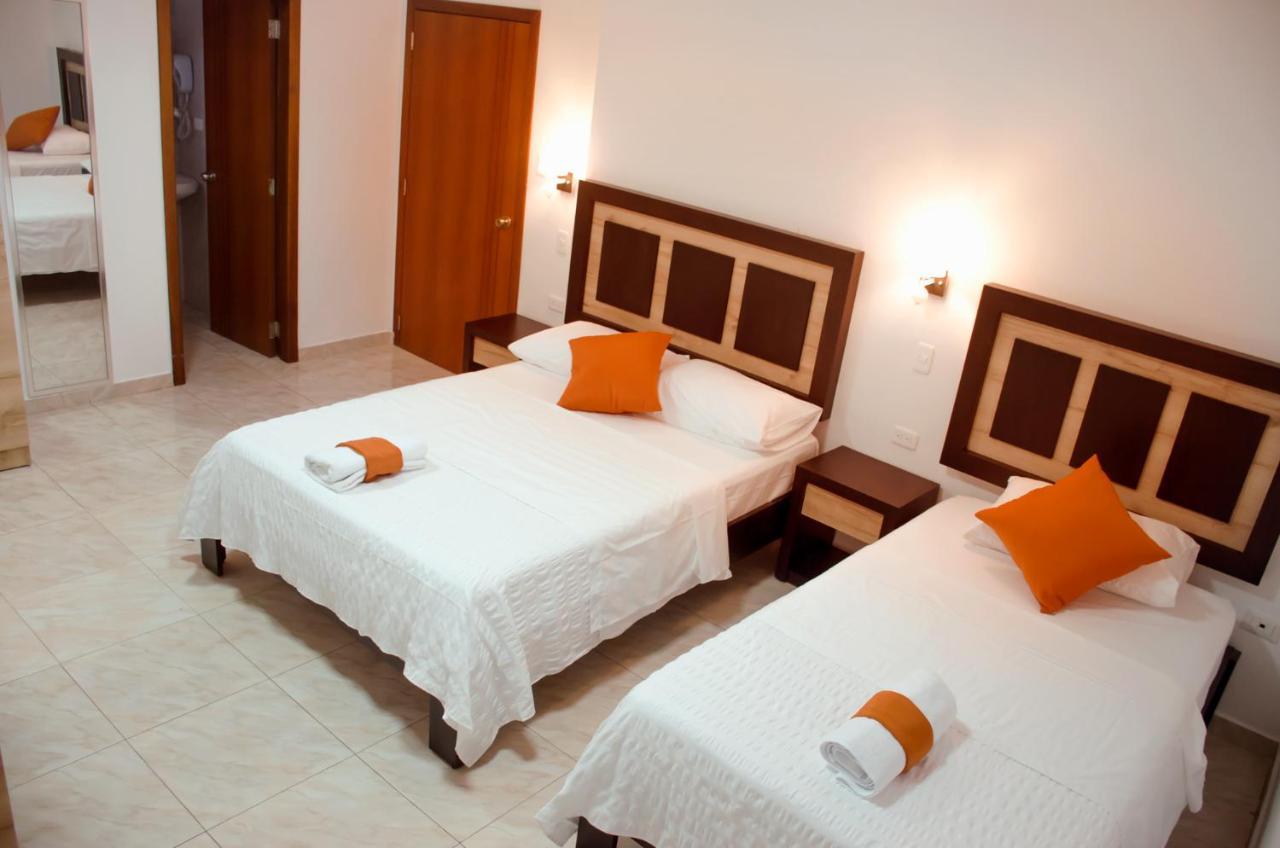 Aparthotel Torre Alba à Santo Domingo de los Colorados Extérieur photo