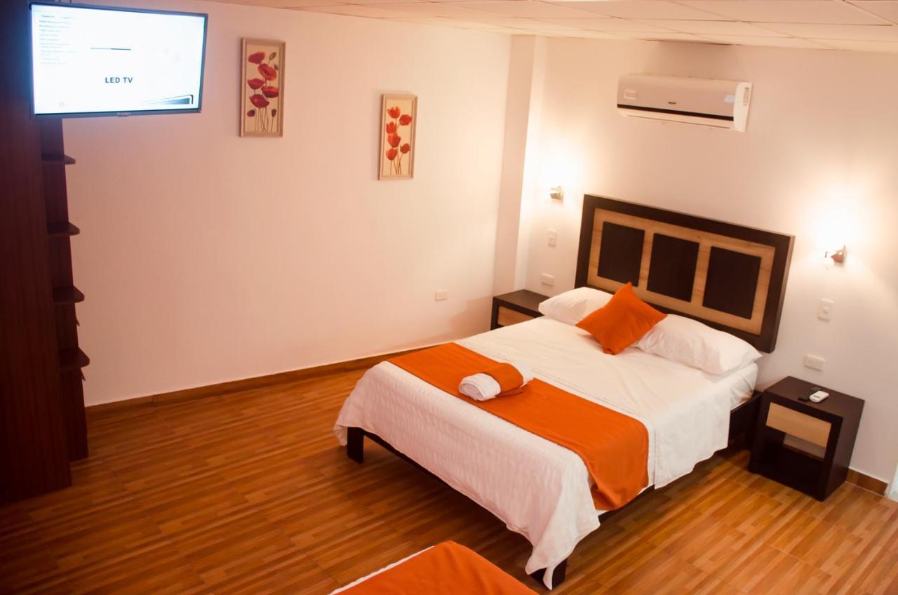 Aparthotel Torre Alba à Santo Domingo de los Colorados Extérieur photo