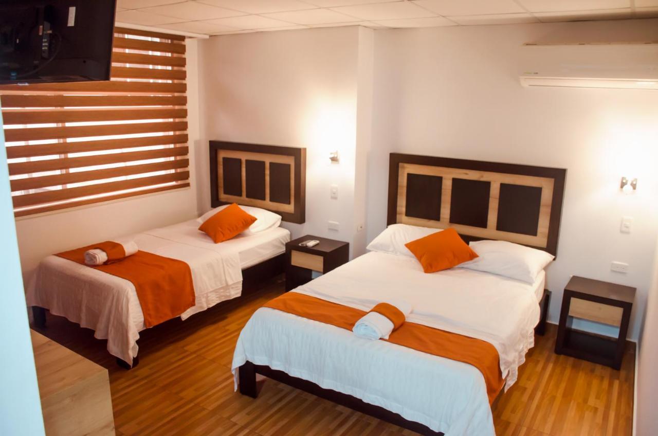 Aparthotel Torre Alba à Santo Domingo de los Colorados Extérieur photo