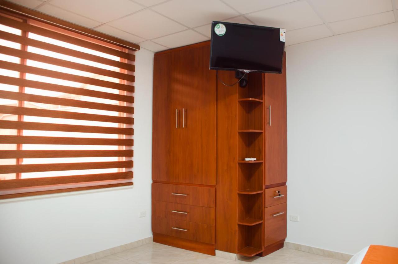 Aparthotel Torre Alba à Santo Domingo de los Colorados Extérieur photo