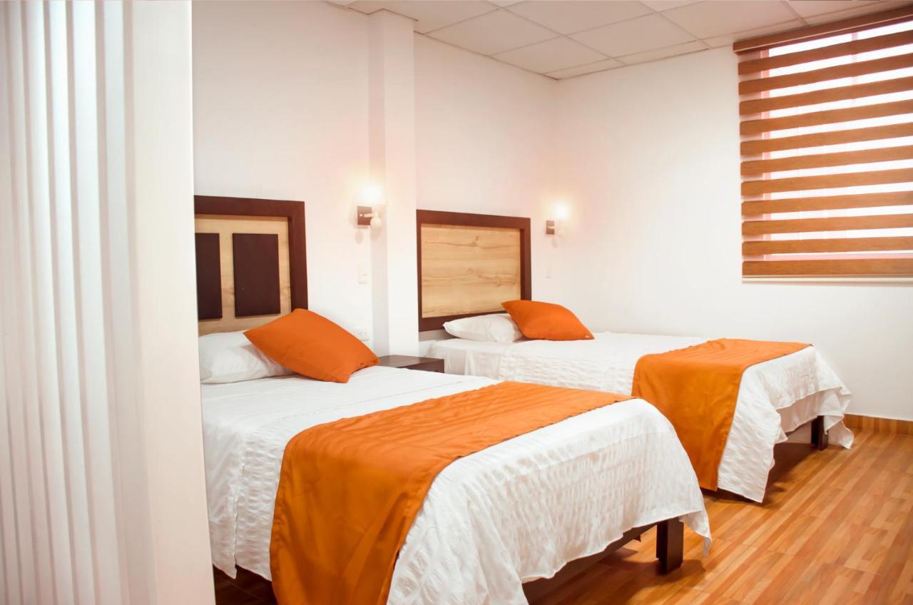 Aparthotel Torre Alba à Santo Domingo de los Colorados Extérieur photo
