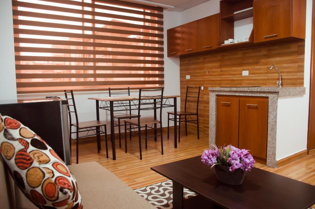 Aparthotel Torre Alba à Santo Domingo de los Colorados Extérieur photo