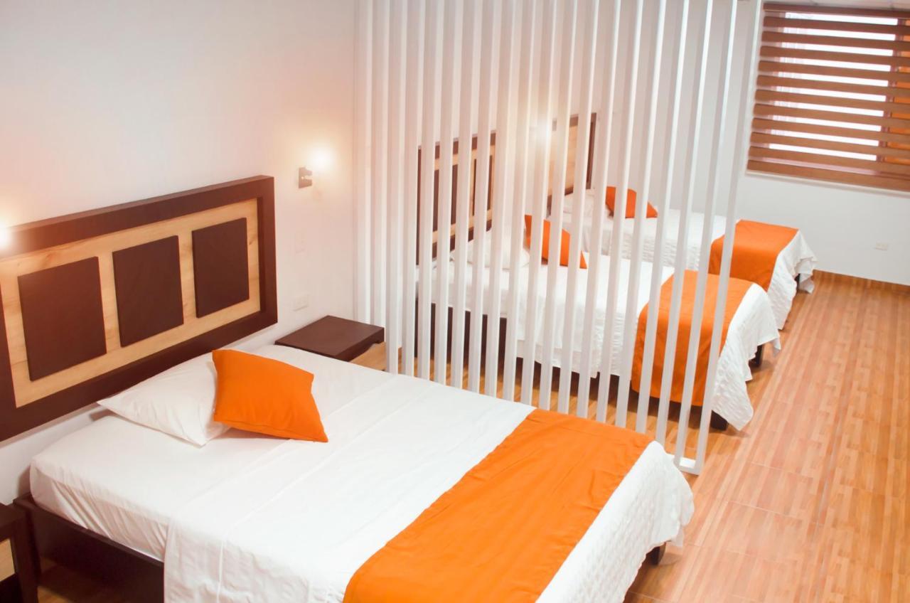 Aparthotel Torre Alba à Santo Domingo de los Colorados Extérieur photo