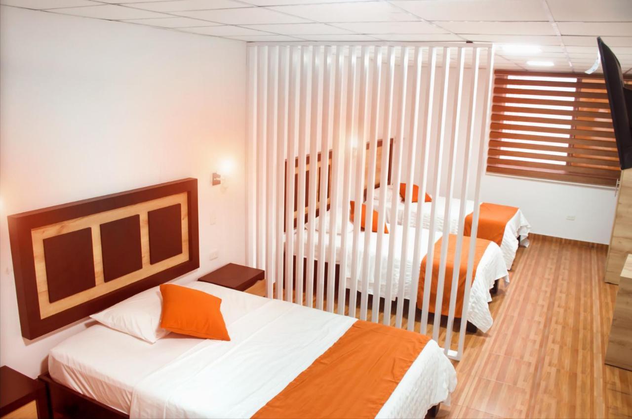 Aparthotel Torre Alba à Santo Domingo de los Colorados Extérieur photo
